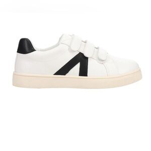 MIA Izzie Slip On Sneakers Black & White Size 6